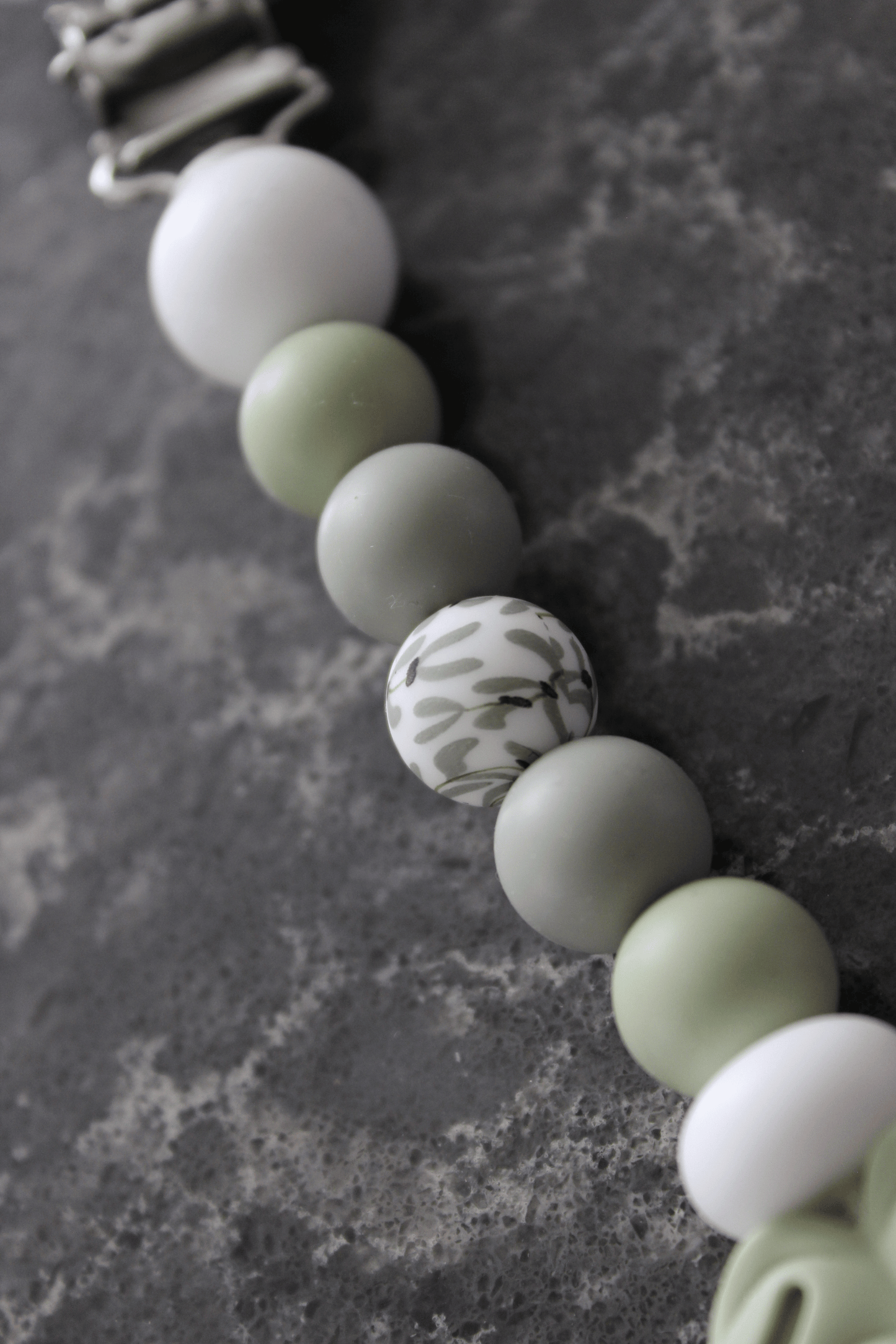 Printemps 2025 - Attache-suce Feuille